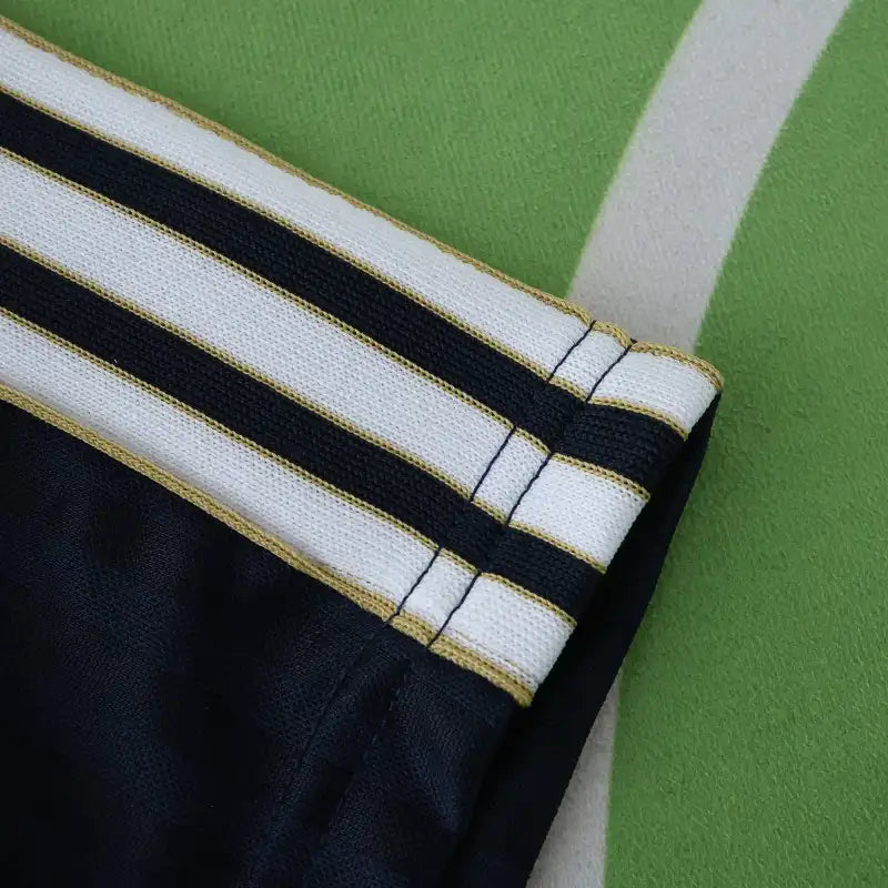 Juventus F.C. – Camiseta Concept 24/25 Fan Version
