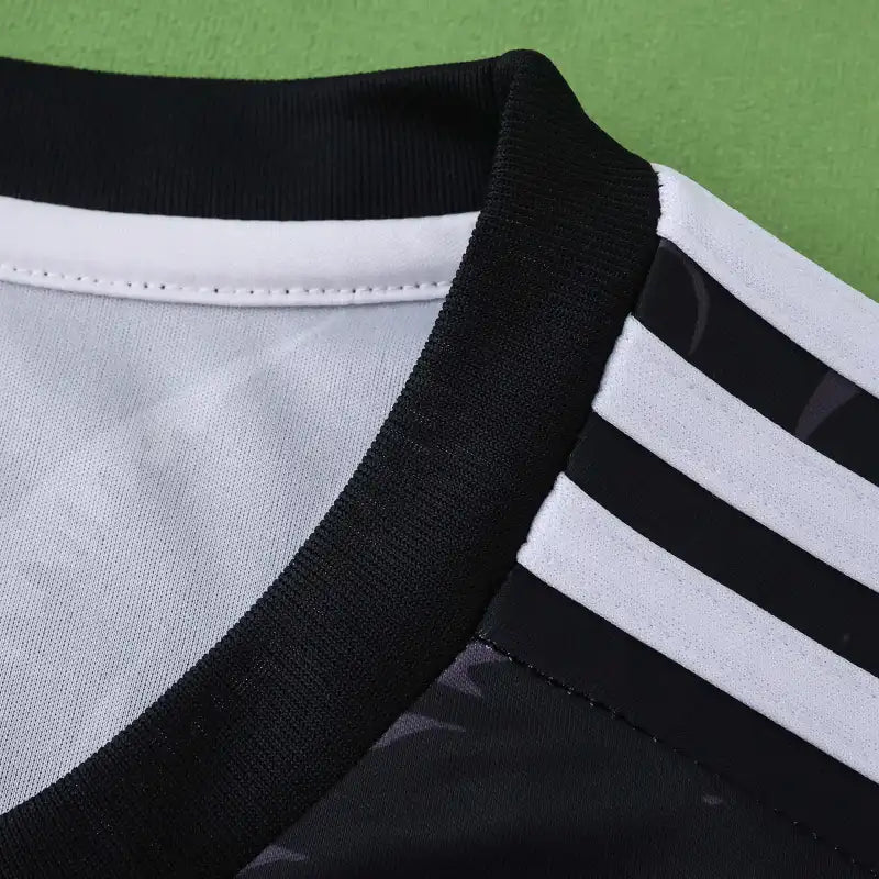 Real Madrid CF Dragón Negro & Morado – Jersey Edición Especial Frenzy