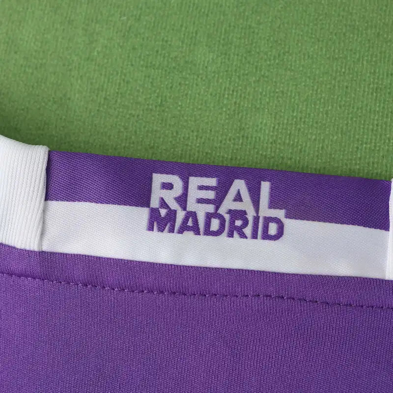 Real Madrid CF – Camiseta Away Retro 16/17 Fan Version