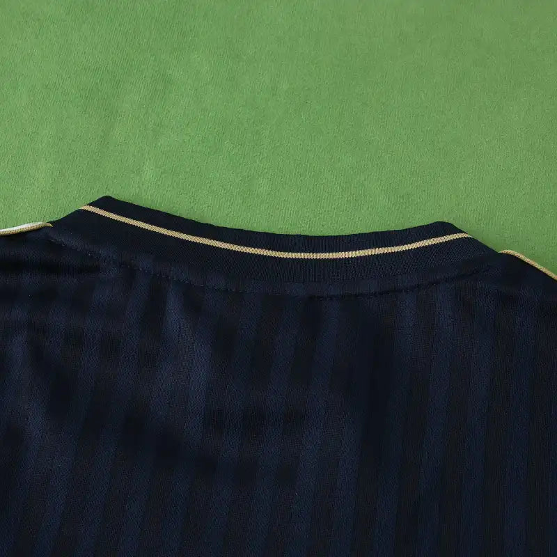 Juventus F.C. – Camiseta Concept 24/25 Fan Version