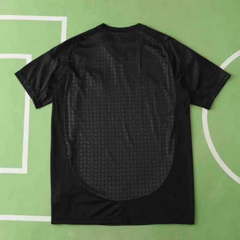 Real Madrid CF – Camiseta Concept 24/25 Fan Version